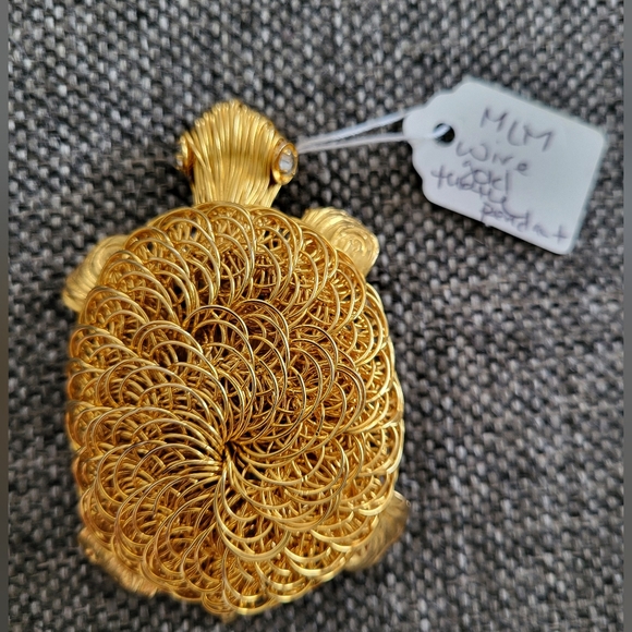 "Good Luck & Prosperity" 1960s Turtle Brooch and Pendant - Picture 2 of 4